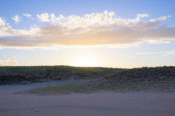 Fototapeta premium 夏の鳥取砂丘の夕景とその紋様 鳥取県 鳥取砂丘