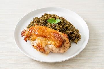 pesto fried rice with grilled chicken