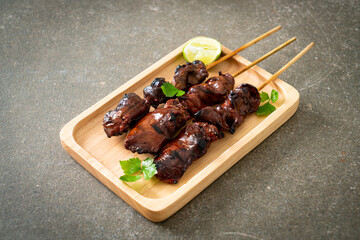 grilled chicken liver with herbs and spices