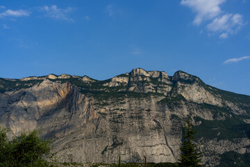 Der Lago di Cavedine ist ein Idyllischer Berg See in der Provinz Trient in Italien mit...