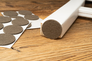 Adhesive Felt Pads Floor Protectors, Anti-Skid Felt Stickers for Chair Legs, Anti-Noise Coating