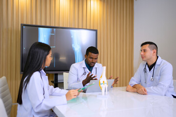 Fototapeta premium Doctors are meeting for bone surgery. Healthcare and medical concept.