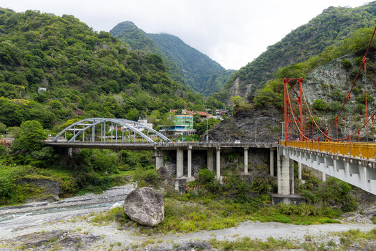 Liwu river gorge and high mountain cliff face in taroko national park