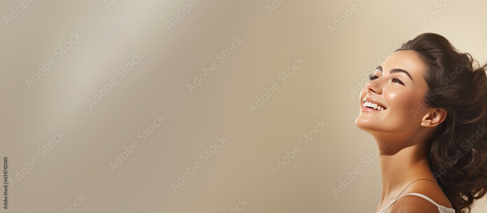 Poster Happy woman shouting and calling in profile view with empty space on the side