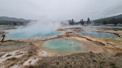 yellowstone geyser
