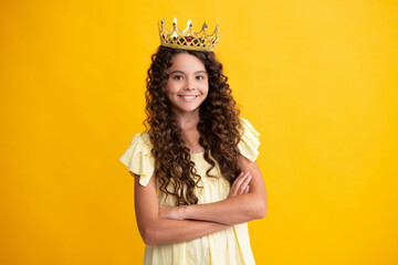 Beauty teen girl queen wear crown. Child in princess diadem. Happy teenager, positive and smiling emotions of teen girl. - obrazy, fototapety, plakaty