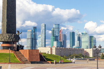Fototapeta premium Moscow, Russia - 07.21.2021 -Shot of the Victory square located on the Kutuzovskiy Avenue. City