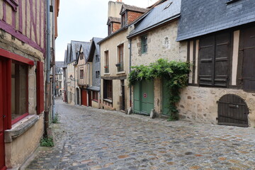 Rue typique, ville du Mans, département de la Sarthe, France