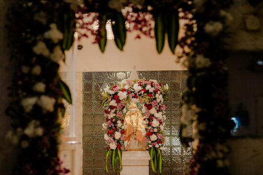 Sai baba statue