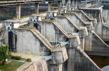Perspective view of the set of locks at the Fratel dam in Portugal.