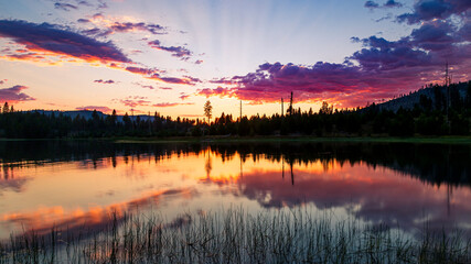 Fototapeta premium Antelope Lake Summer Sunset - Plumas County California, USA