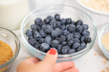 bowl of blueberries