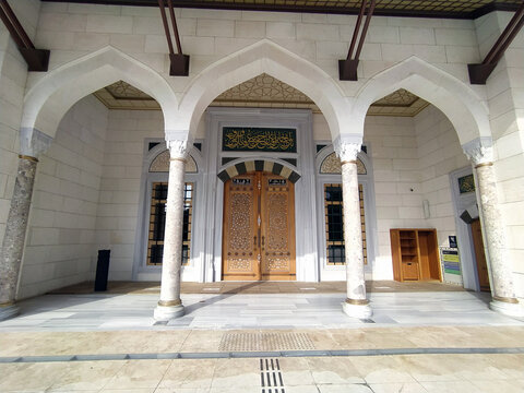The Largest Mosque in Turkey, The Grand Camlica Mosque