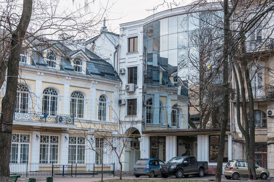 Walking through the streets of Odessa you can see a lot of interesting architecture. © Галина Нечипорук