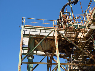 Instalaci&oacute;n industrial o f&aacute;brica abandonada
