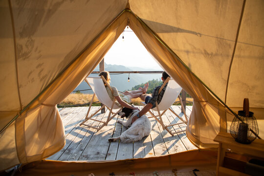 glamping or glamour camping with a dog