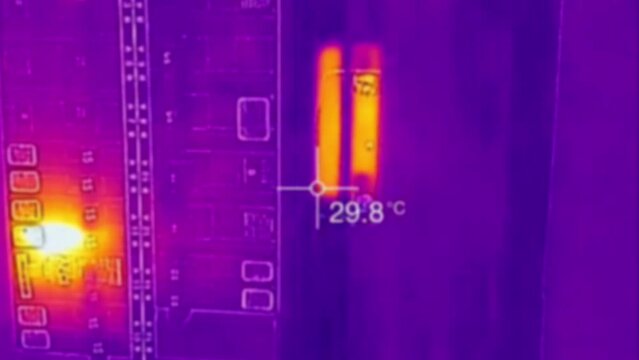 Detecting Thermal Hotspots Fusebox Thermal Imaging