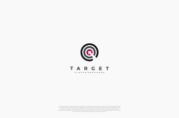 Simple arrow center target point logo concept. Vector Illustration