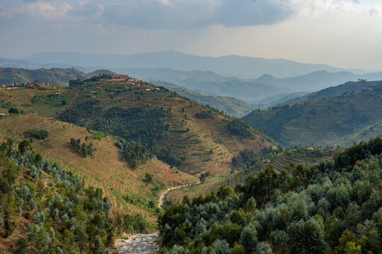 Land of 1000 hills landscape photo of central Ruanda