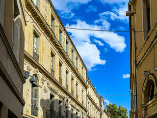 How to Experience the Ancient and Modern Wonders of Nimes