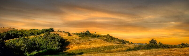 Obraz premium paesaggio collinare, colline italiane