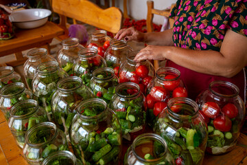 A simple and quick way to pickle tomatoes for the winter: interesting recipes for preparing canned...