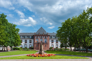Neobarockes Rathaus in Haguenau. Departement Bas-Rhin in der Region Elsass in Frankreich