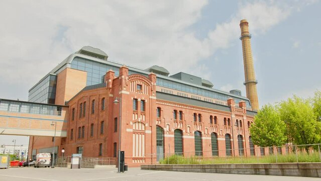The first municipal power plant in Ł&oacute;dź, Poland called EC1. Currently, a cultural institution, the revitalized and expanded EC1 Eastern Complex serves cultural, artistic, and social functions. 