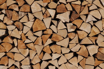 Gestapeltes Brennholz