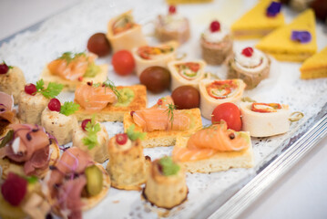 Plateau traiteur, cocktails, toasts et verrines