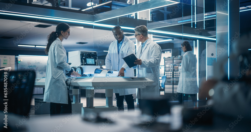 Aufkleber Diverse Team of Industrial Robotics Specialists Gathered Around a Table With a Mobile Robot. Engineers In Lab Coats Discussing an Automated Robotic Delivery Assistant with Artificial Intelligence