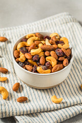 Homemade Raw Cashew Cranberry Trail Mix