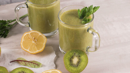 Green vegetable smoothie