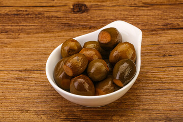 Marinated feijoa in the bowl