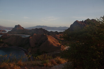インドネシア　コモド島　海外　サンセット　　海