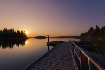 Fototapeta na wymiar Late Spring Sunset at Astotin Lake