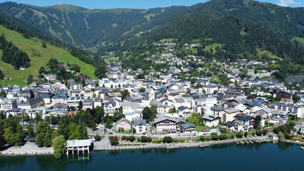 Fototapeta premium Zell am See, lake, mountains, Austria