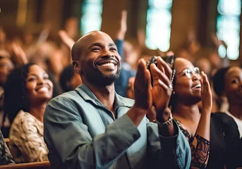 Foto op Aluminium Group of smiling African Americans applauding in a church © Design Resources
