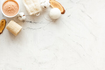 Spa and beauty treatment products with bathing accessories