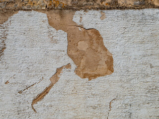 Sch&auml;den an der Hauswand