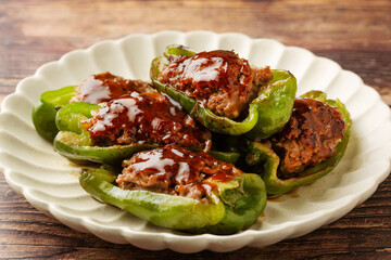 ピーマンの肉詰め