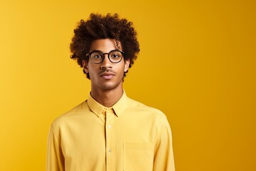 Fototapeta premium glamour stylish fashion and colour glasses make up design costume beautiful man studio shot on lolour background playful vibrant summer lifestyle fashion photo shoot with stylish man,ai generate