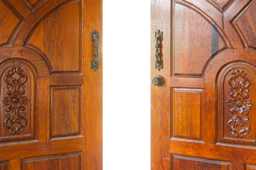 Open the door of an empty room isolated on white background.PNG