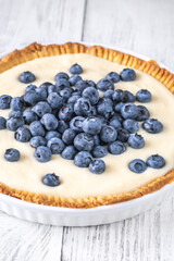 Pie with fresh blueberries