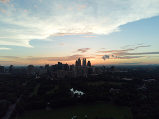 Naklejka premium sunset over the city