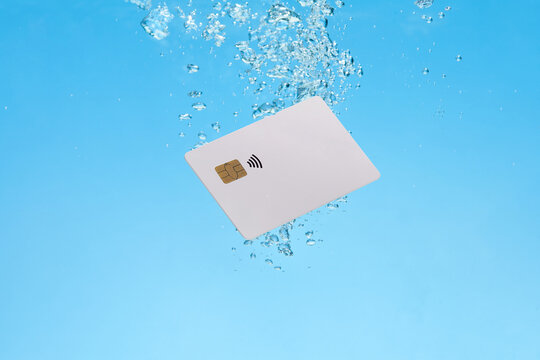 credit card drowning in water