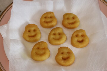 Batatinha Frita / Carinha Feliz