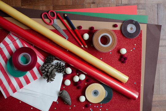  christmas wrap gifts background