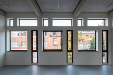 windows in empty room