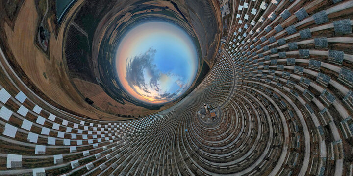 Concentrated solar power plant renewable energy technology - abstract